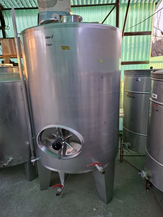 Butoi din inox cu capac flotant pentru vin