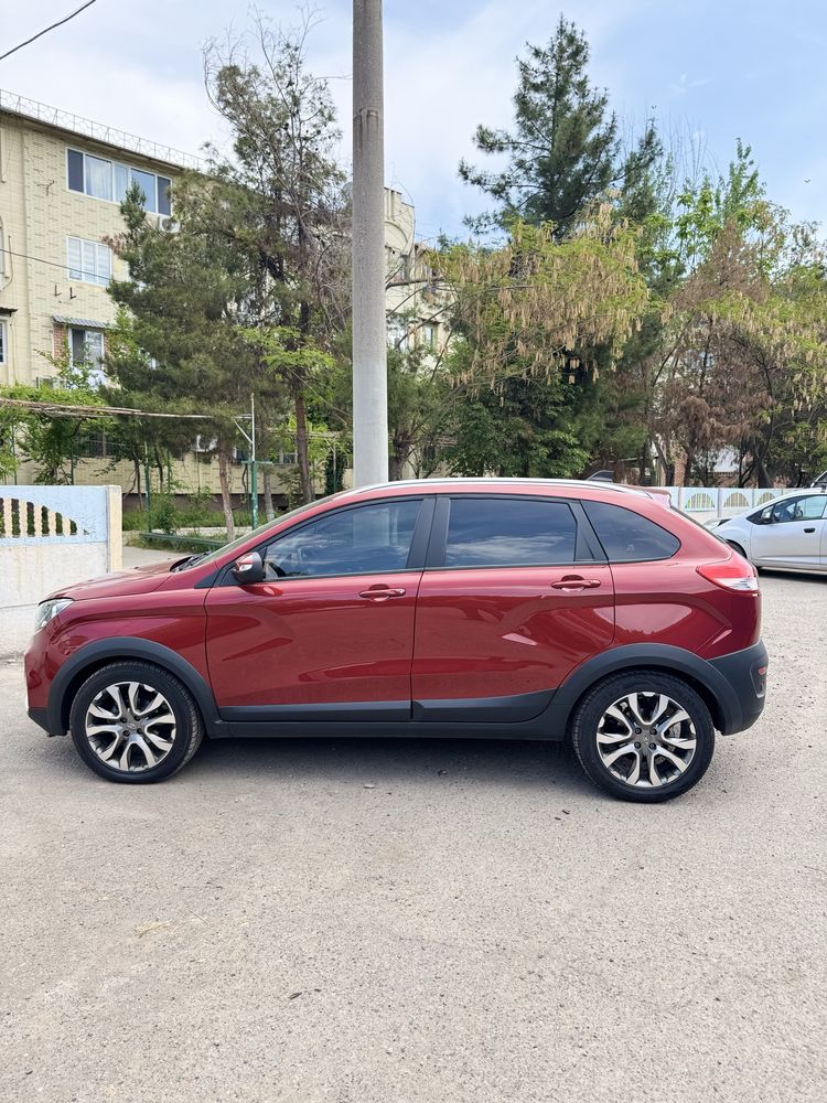 Lada x ray cros full avtomat