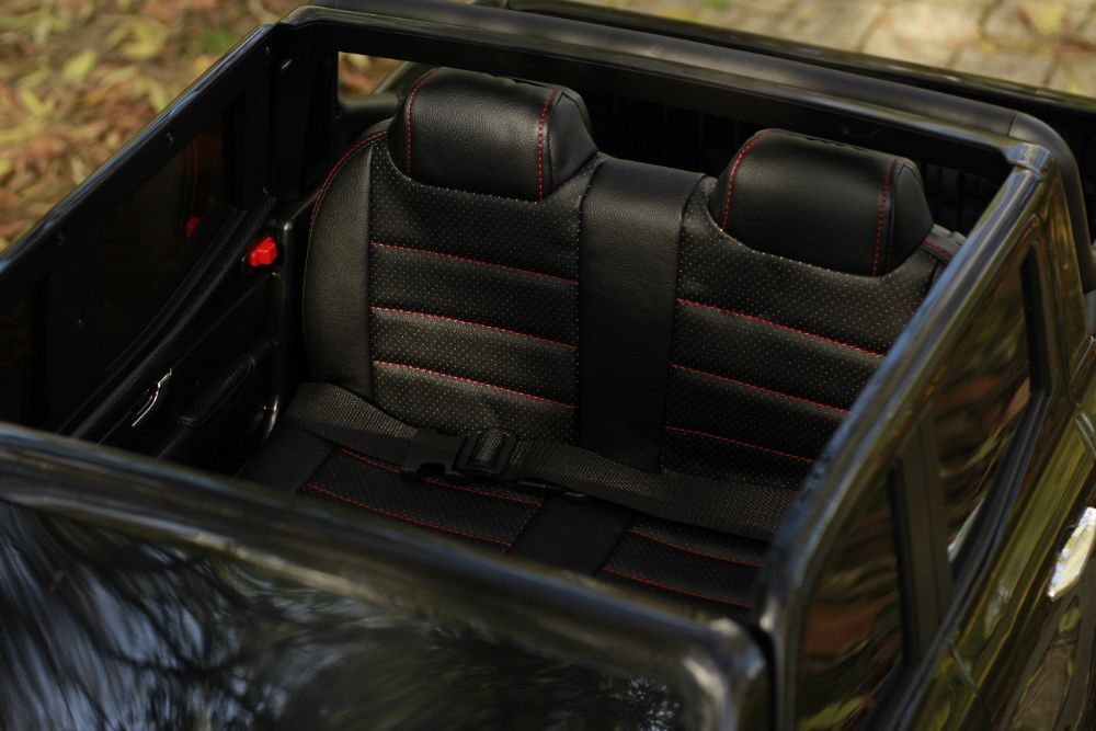 Masinuta electrica pentru 2 copii Mercedes X-Class PREMIUM 4x45W #Negr