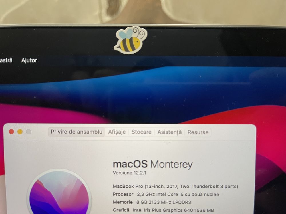 Macbook pro retina 13 inch , 2017 , batrie noua