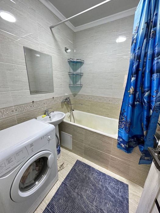 Продаётся 3 комнатная на эко базаре