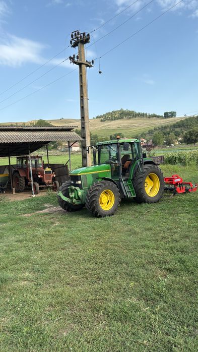 Vand tractor John Deere 6900 cu plug huard tr65 T
