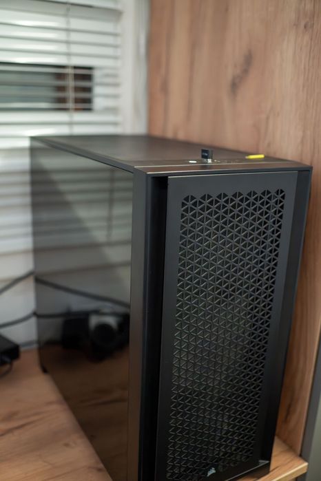 PC Gaming Custom Impecabil 5 13600KF RX 7700 XT, 32GB RAM Facturi eMAG