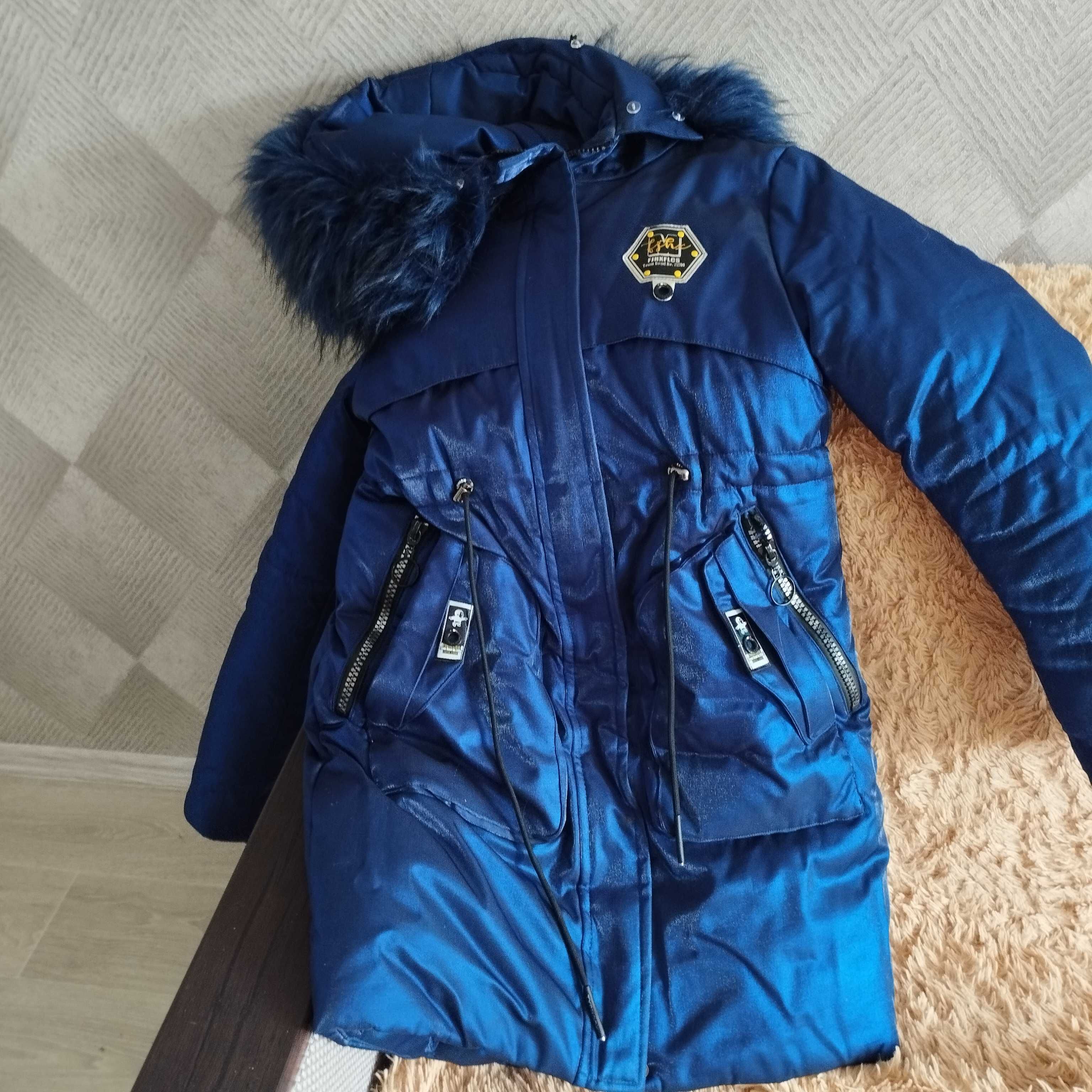 Продам куртку зимнюю, для девочки