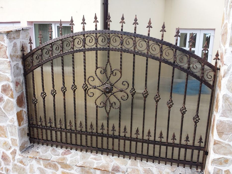 Vand garduri din jaluzele din plasa bordurata