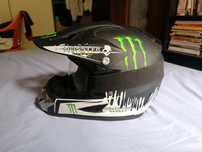 Каска Helmet Почти нова.