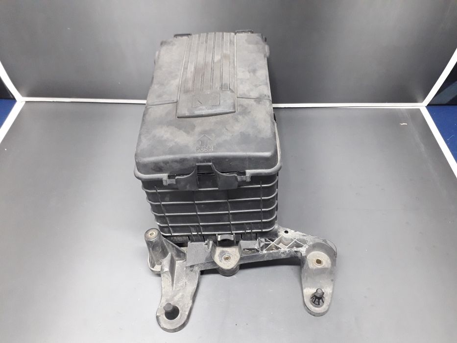 Carcasa baterie skoda octavia vw golf 5 jetta touran passat b6