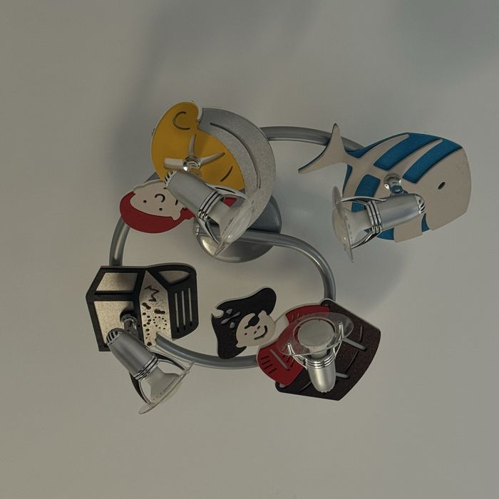 Люстра для детской