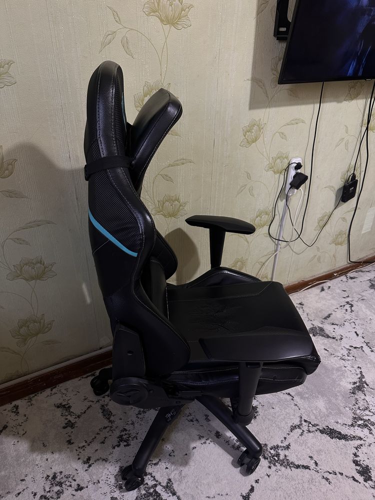 Игровое кресло THUNDER