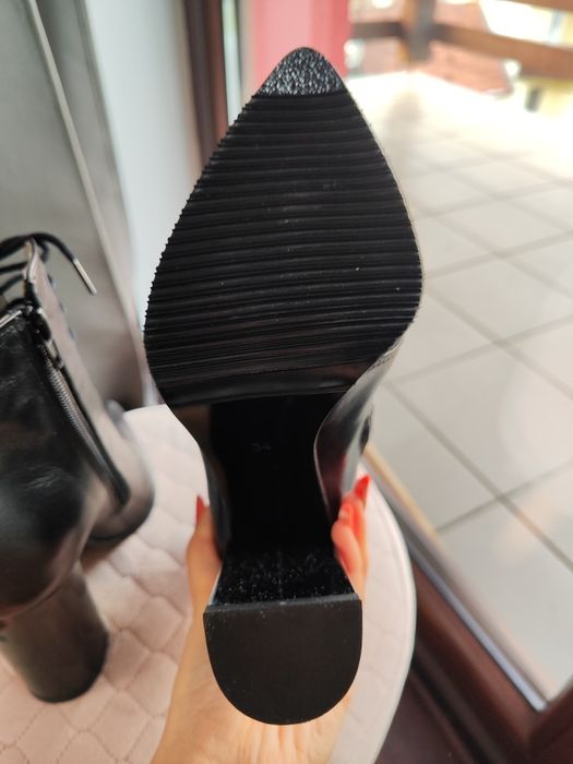 Botine piele naturala noi - mărime 34