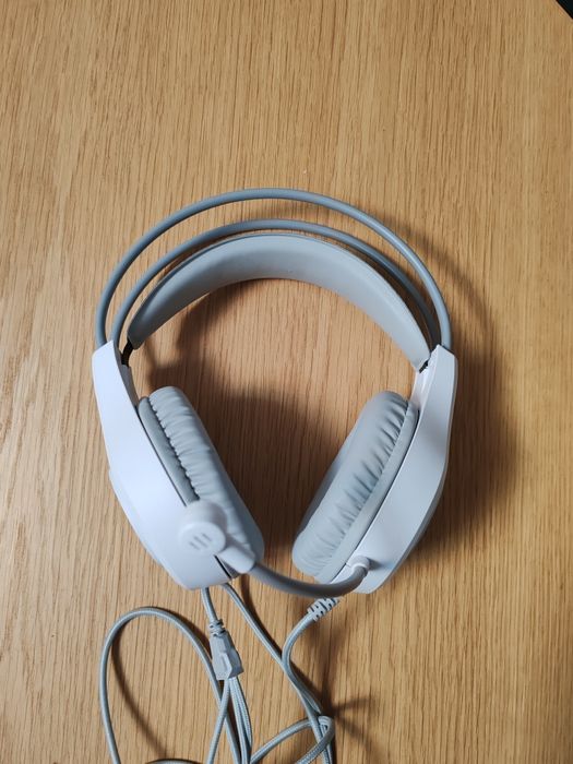 Геймърски слушалки с микрофон