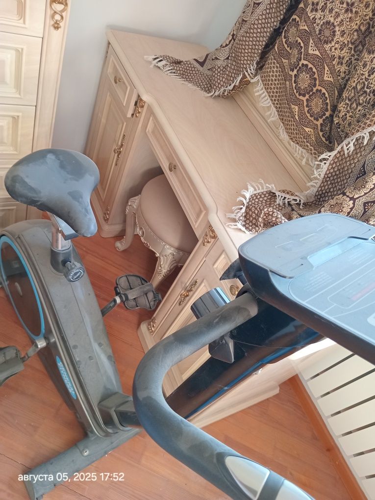 велотренажер General Fitness.
