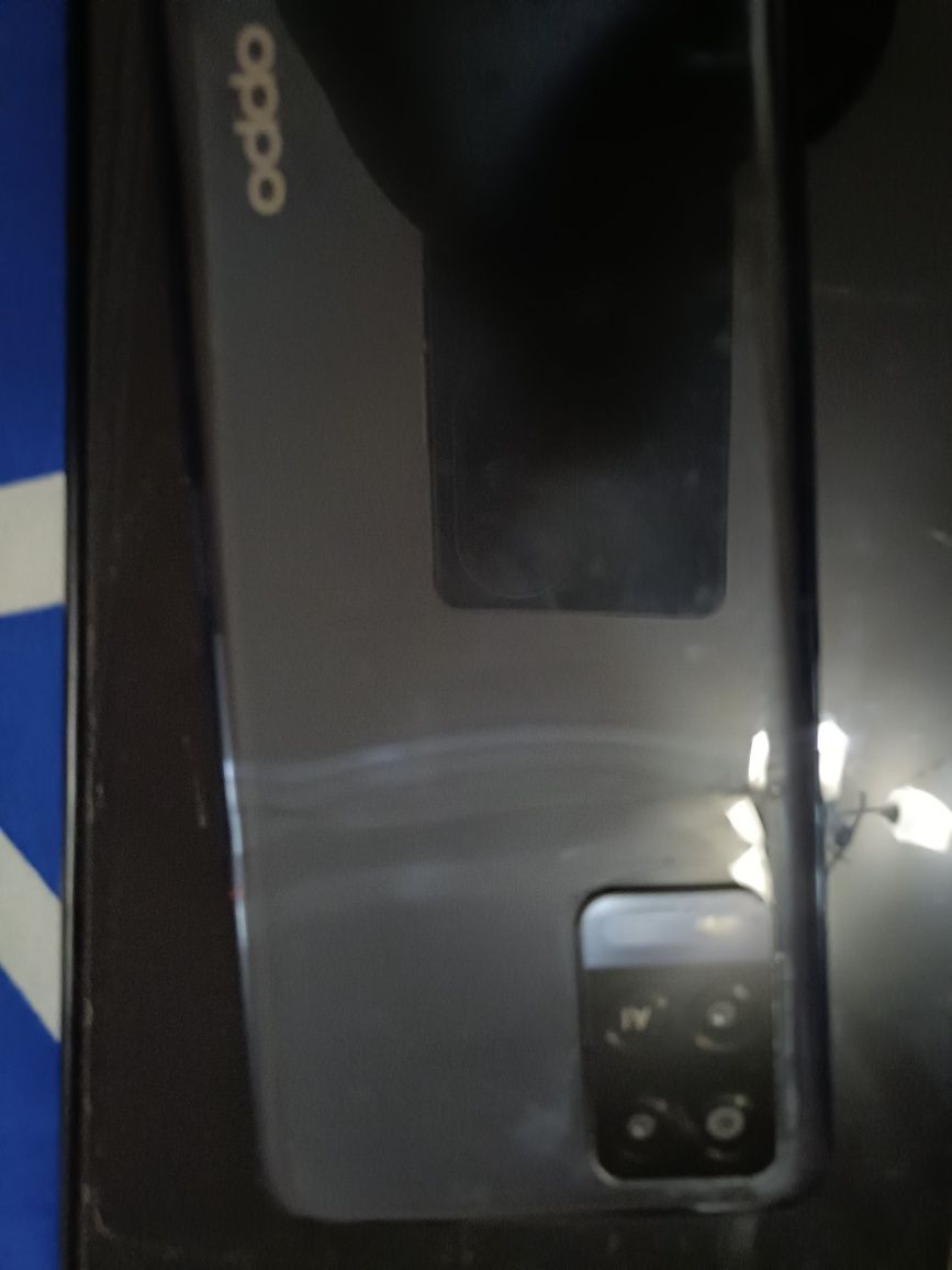 Продам смартфон oppo A 54