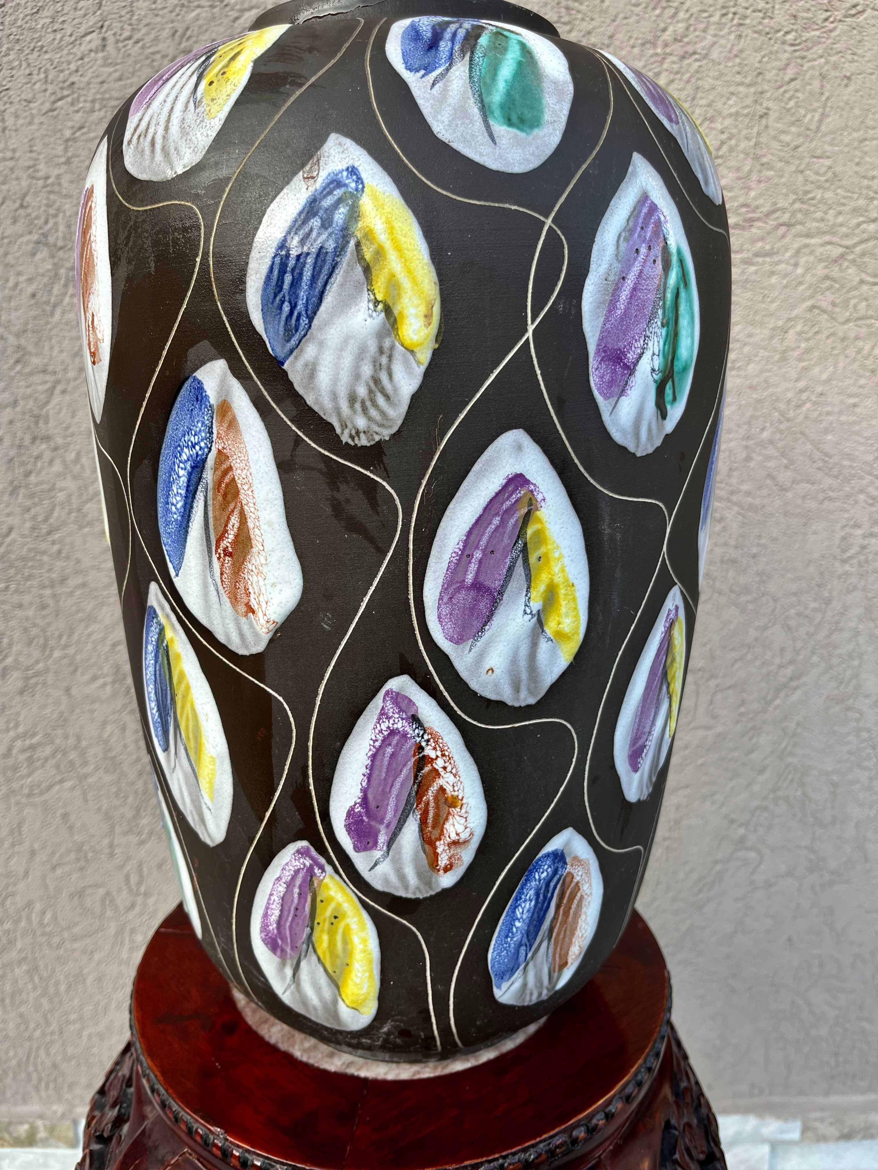 Superba vaza-ceramica fina-portelan emailat-Austria