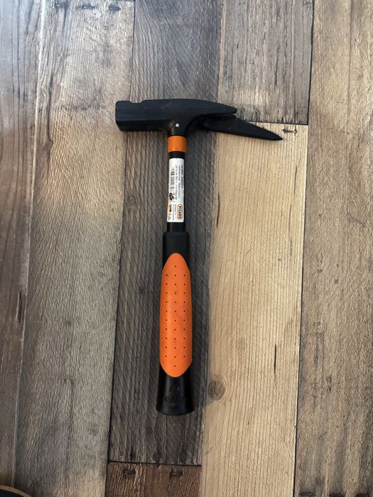 Ciocan dulgher.nou .nout firma  Picard cu magnet pentru cuie