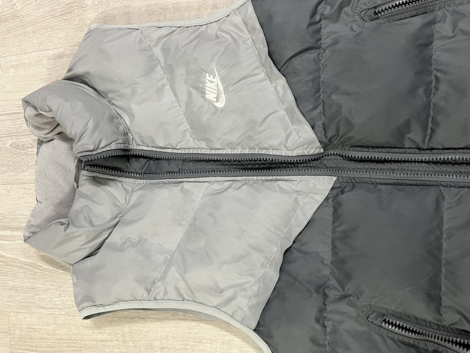 Nike елек stormfit