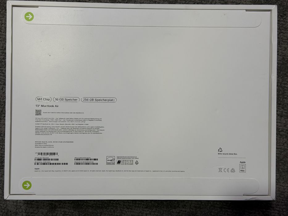 Macbook Air 13 M4 Sigilat