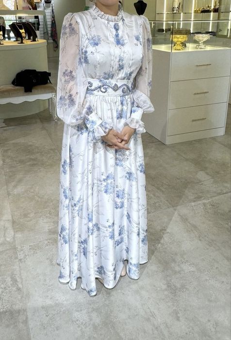 Срочно продаю новое платье