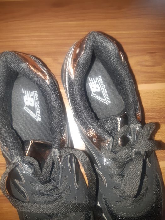 Adidași New Balance