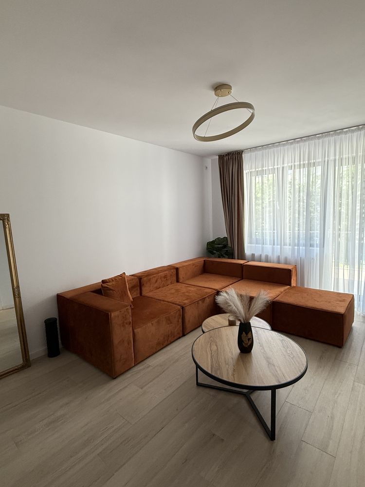 Apartament 3 camere de inchiriat cu curte la parter cartier Orizont