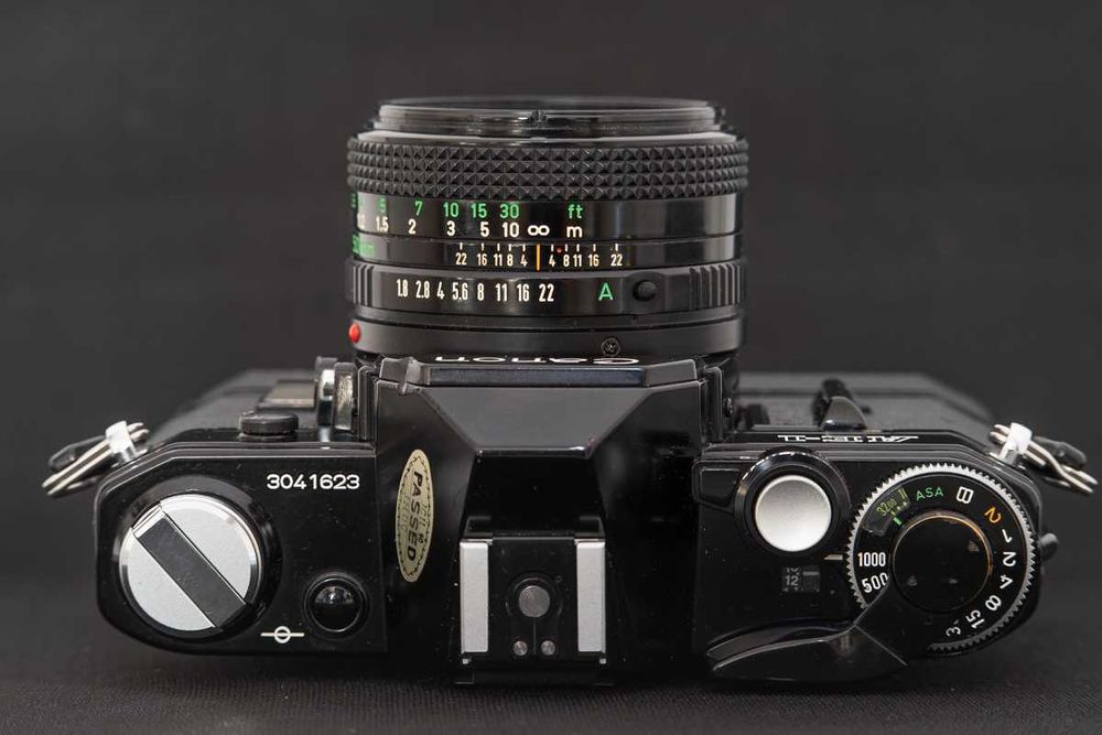 Aparat SLR Canon AE-1 cu obiectiv Canon 50 1.8 si auto winder