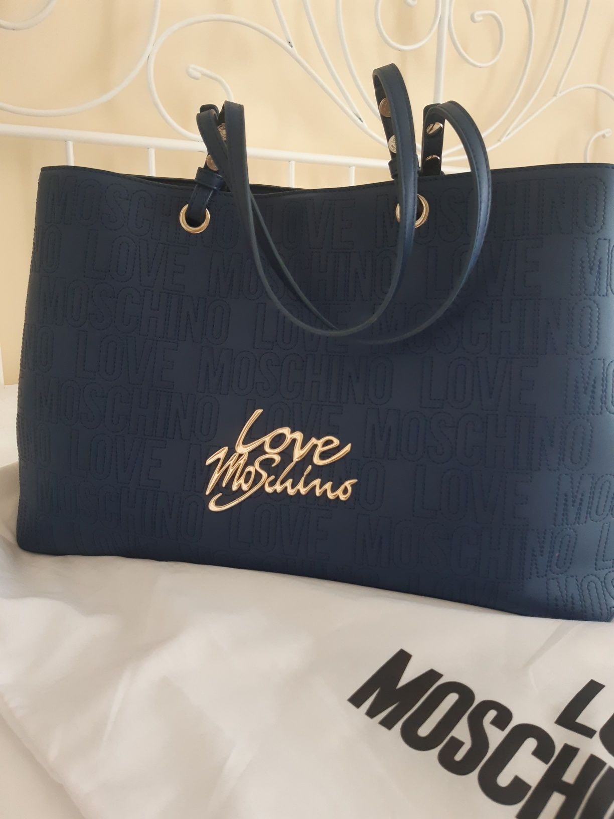 дамска шопинг чанта Moschino