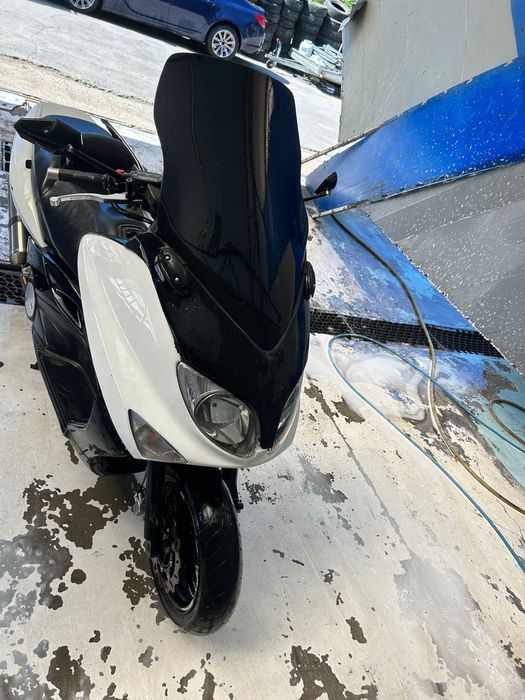 Yamaha tmax 550cm