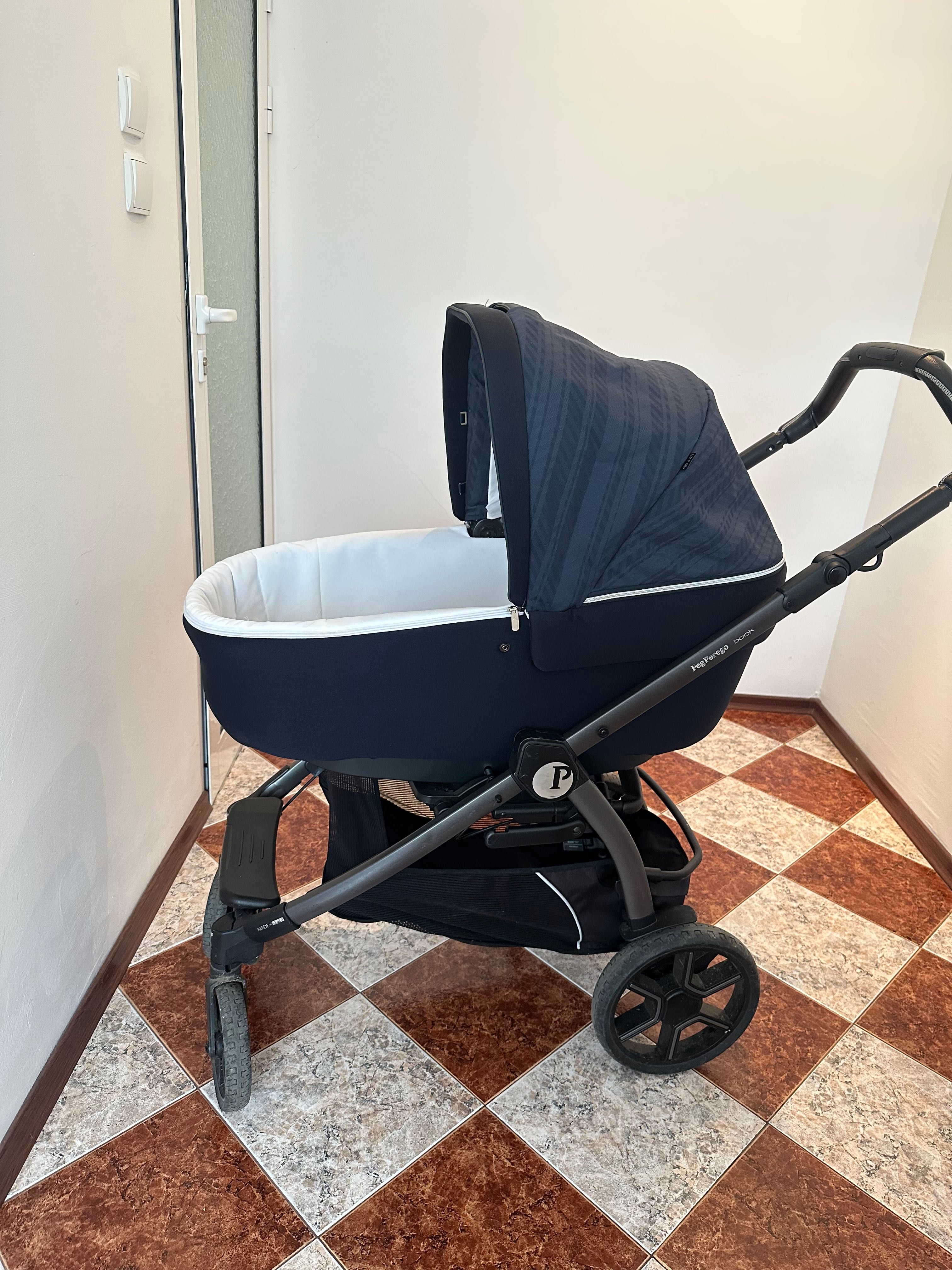 Комбинирана количка Peg perego Book със столче за кола