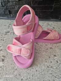 Sandale fetita roz