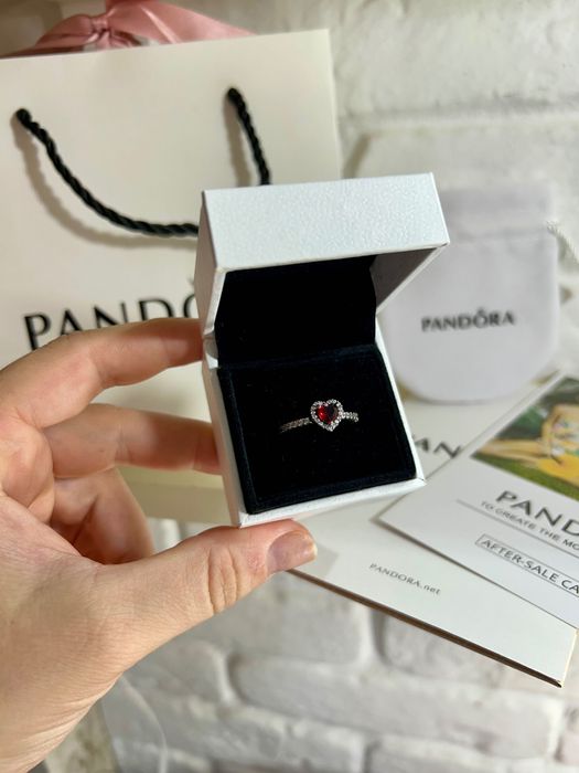 Кольцо Pandora Сердце