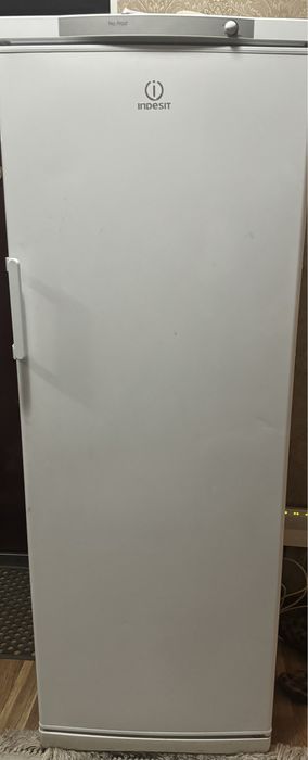 Морозильник indesit вертикальный
