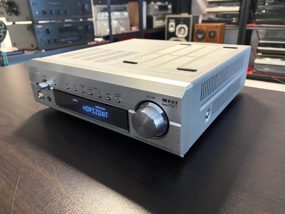 Усилвател с тунер Denon