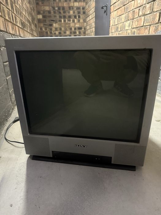 sony trinitron вхорошем состояние