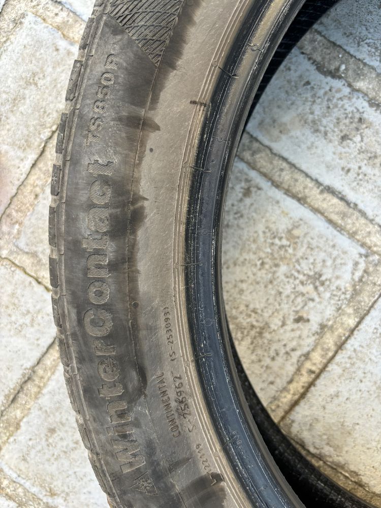 Продавам 4 броя зимни гуми WinterContact Continental 155/70/90 XL