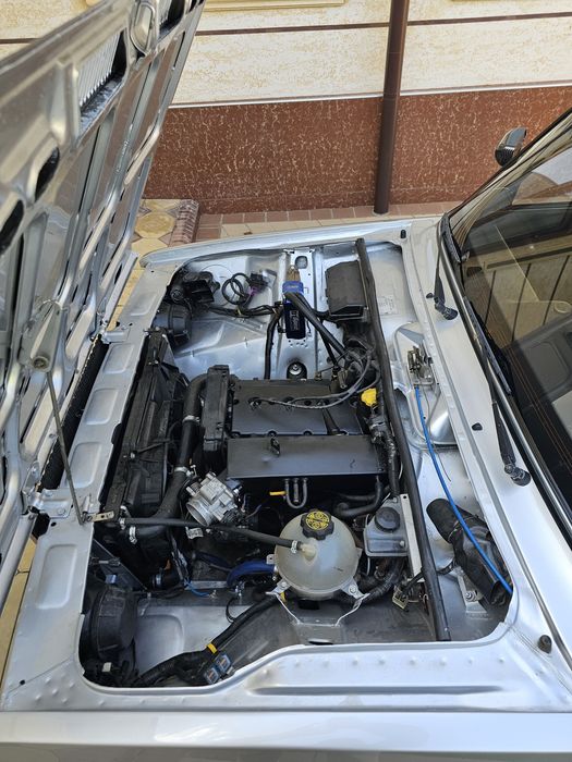 Vaz 2107 sotladi
