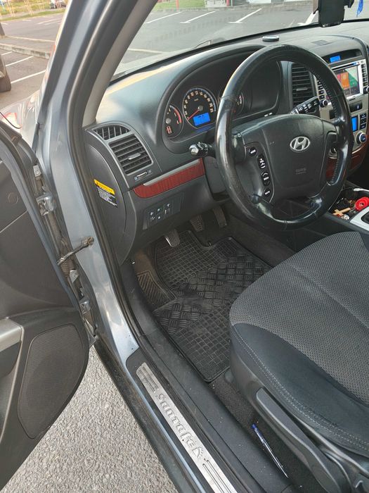 Vând Hyundai Santa Fe 7 locuri impecabil tehnic și estetic!!!