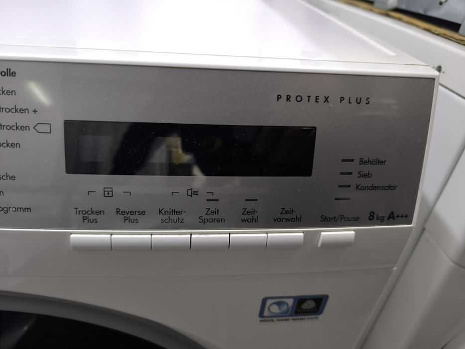 Сушилня AEG T77689IH3 - 8кг. термопомпа А+++ Топ Оферта.