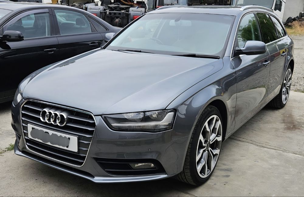 Bara Fata Audi A4 B8.5 LX7R 2014 cu senzori Completa