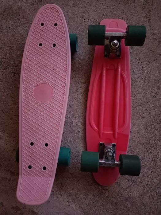 Vând 1 pennyboard in stare excelentă 55cm