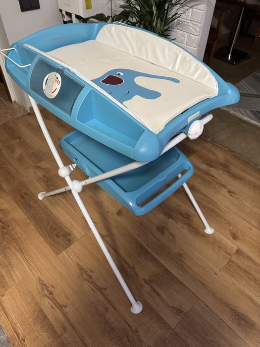 Пеленальный столик