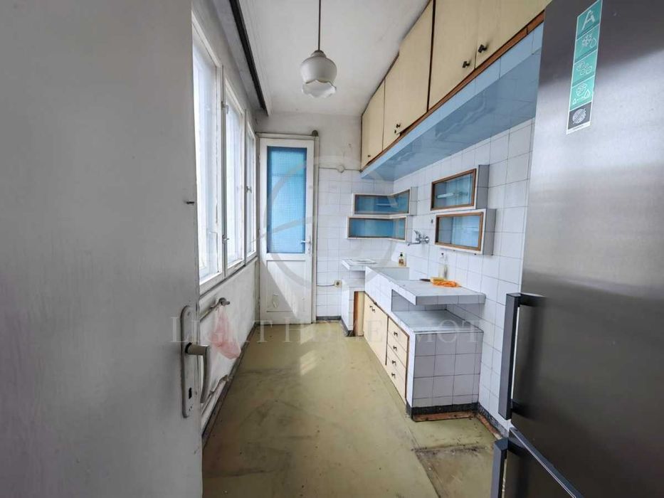 Продава се Многостаен апартамент в Пловдив, Гагарин - 96 кв.м за 2334 €/кв.м - Снимка #8