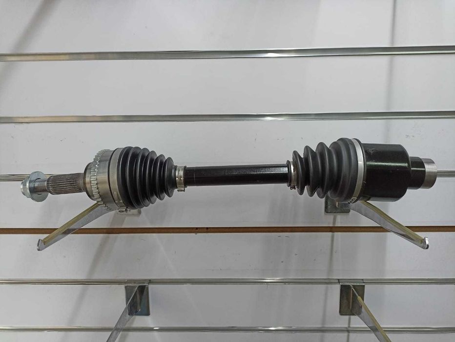 Привод в сборе гранаты на Mazda 626, Cronos