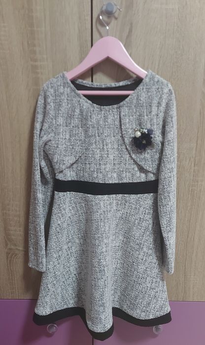 Детска       рокля