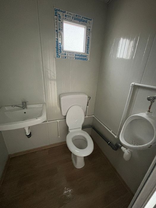 Vând containere modulare