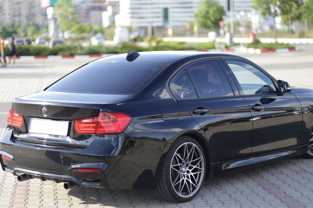 Vand Bmw F30 328I pachet M