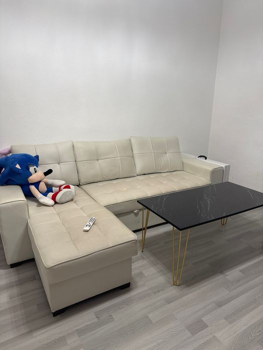 Уголок диван столи билан