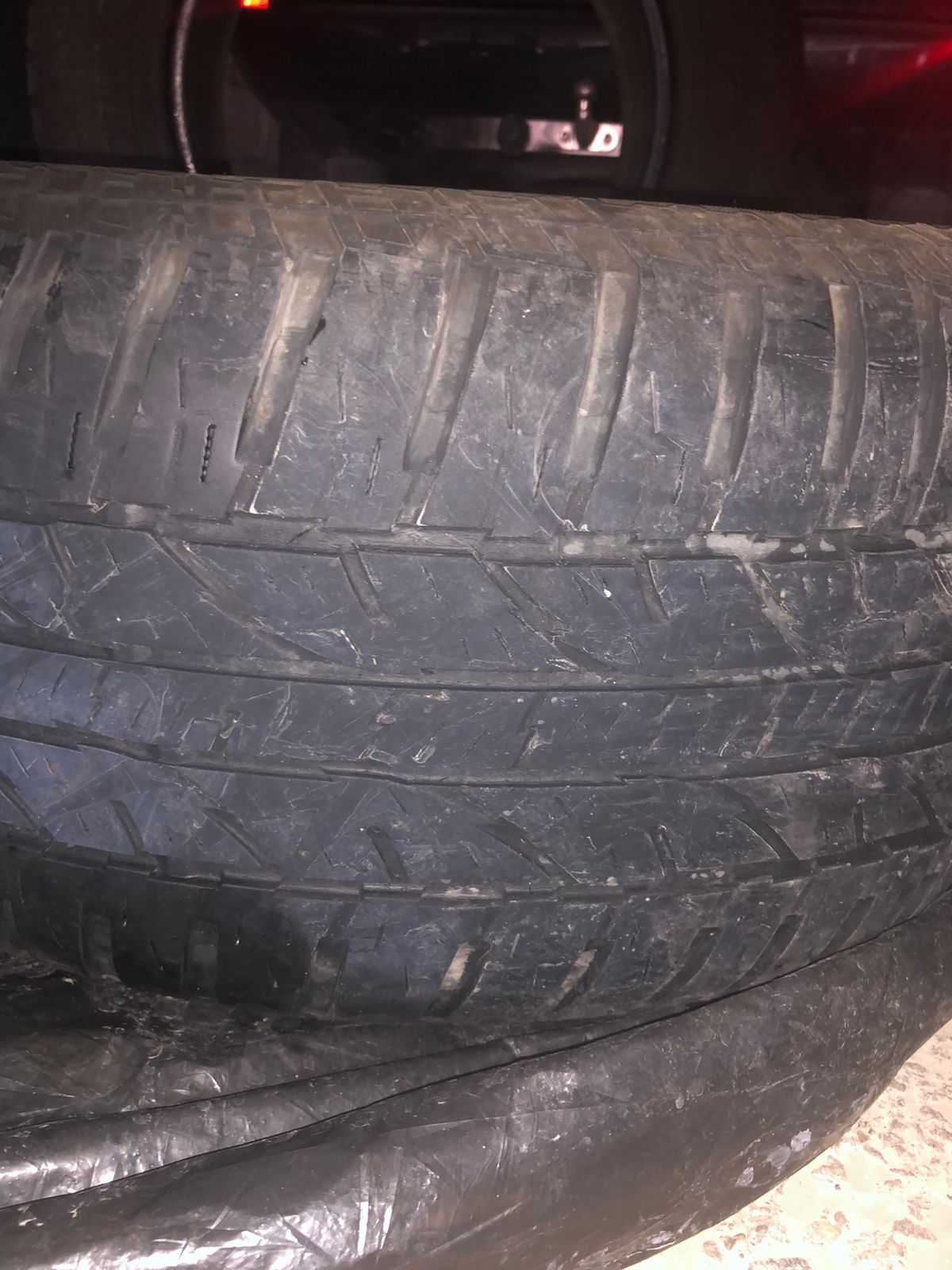 Продам шины. Размер 285/60 R18