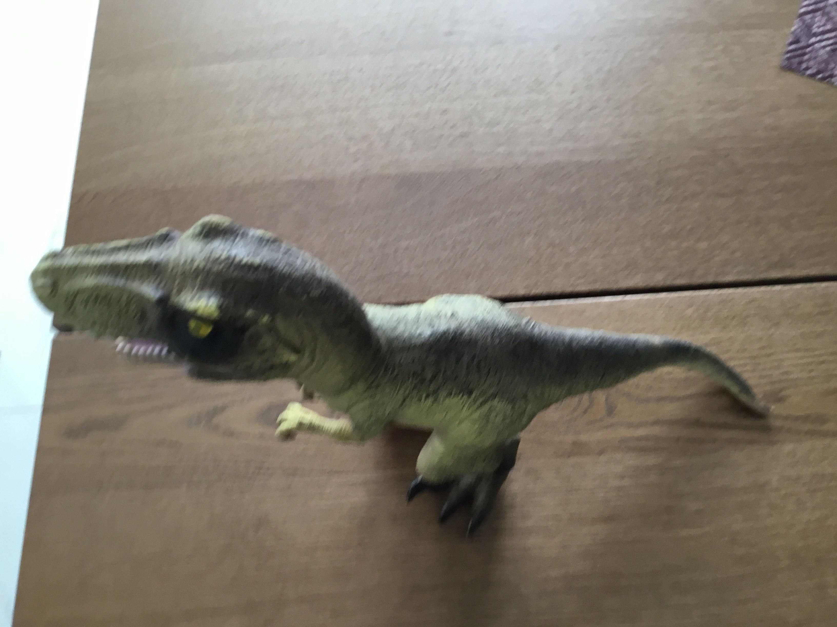 T-Rex Tyranosaurus гумен, част от колекция