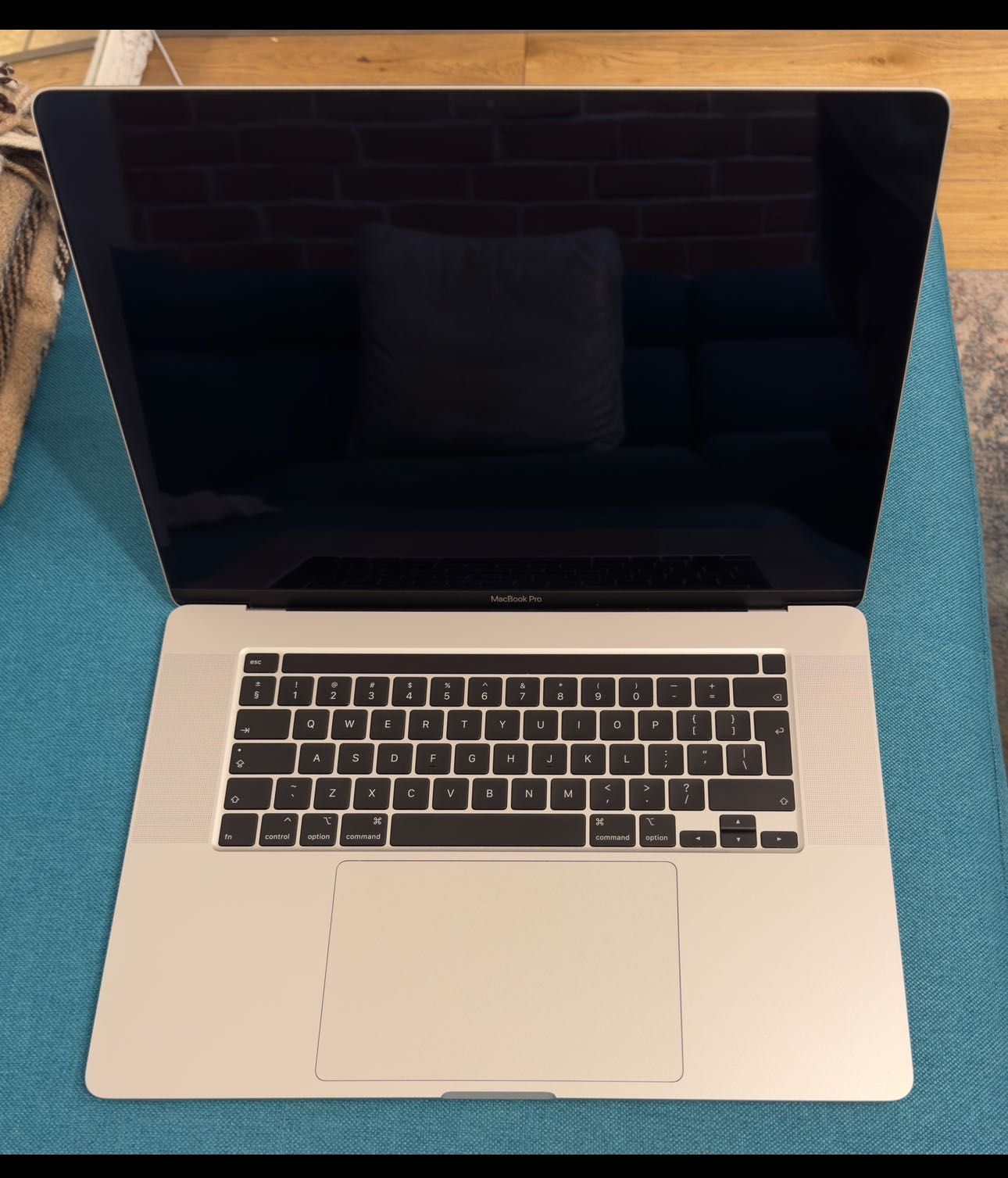 MacBook Pro 16”, 1TB SSD, 16GB RAM, TouchBar