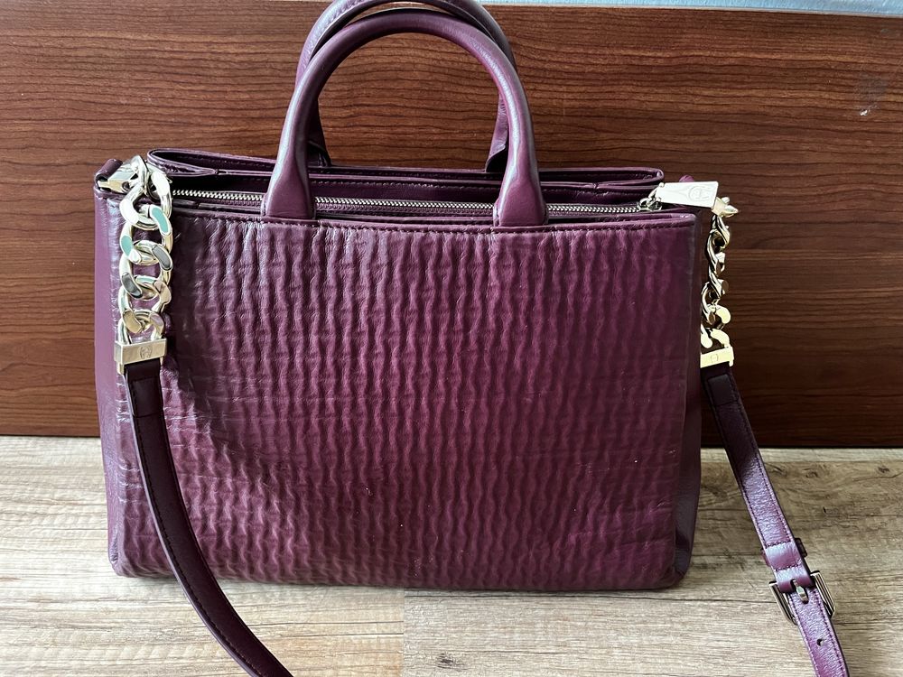 Aigner Olivia M луксозна дамска чанта